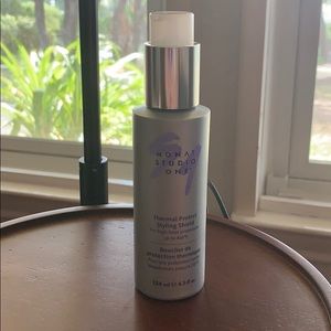 Monat Thermal Protect Styling Shield